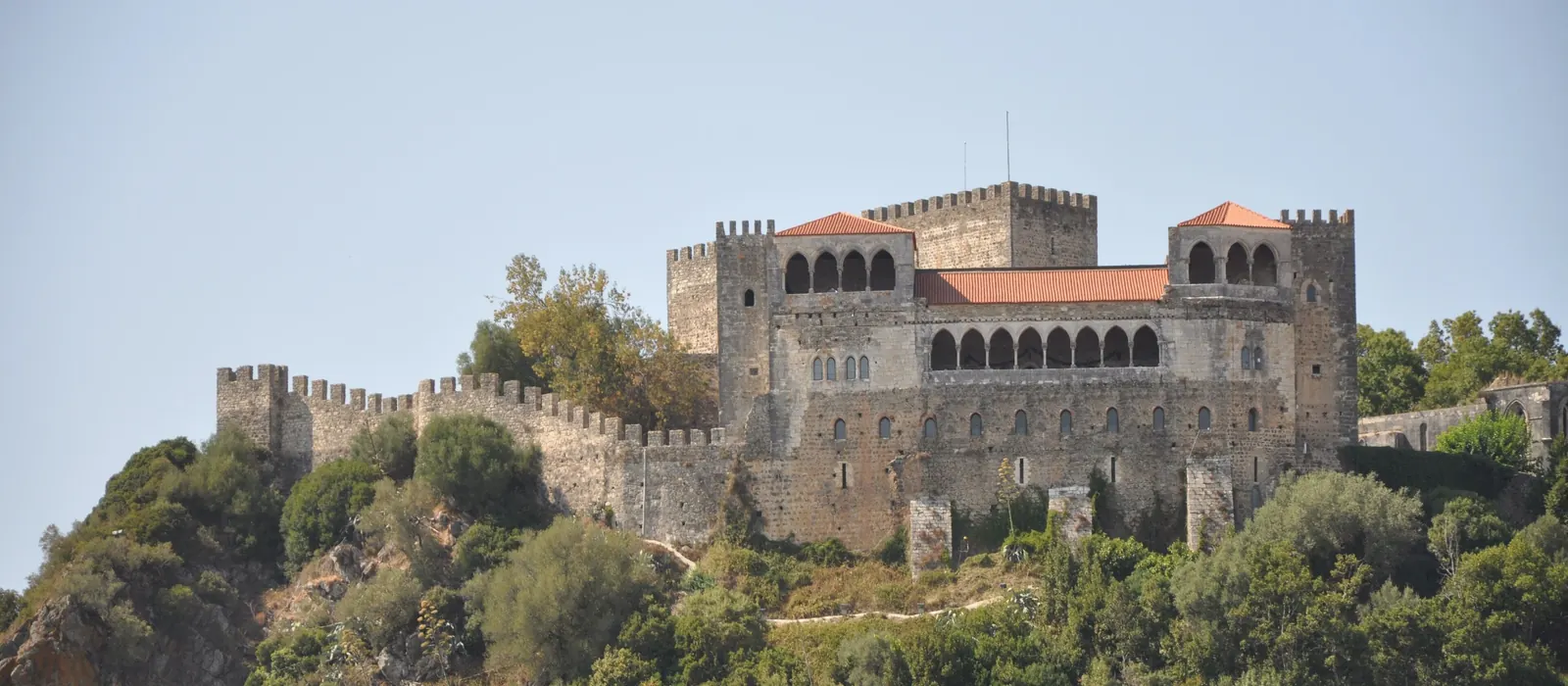 Castelo de Leiria sobre a colina da cidade