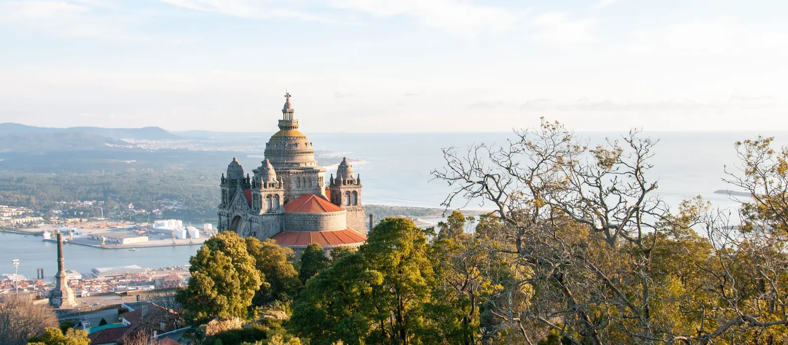 Santuário de Santa Luzia e a cidade de Viana do Castelo